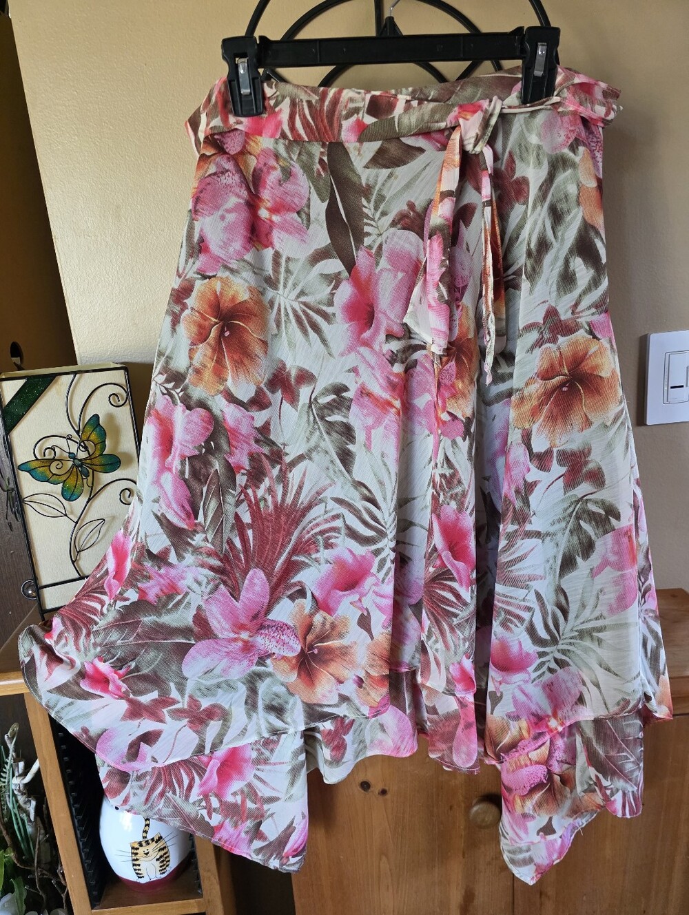 Mantles Floral Pink Tropical Tiered Asymetrical Hem Flowy Skirt Size L